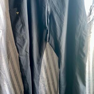 Women’s Black Scrub Pants Size 2XL
Excellent Condition- Only Worn once.